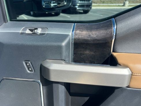 Used 2022 Ford F350 Lariat w/ Lariat Ultimate Package image 17