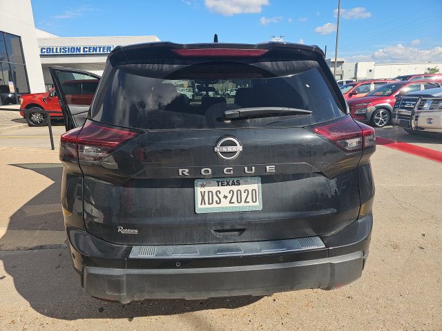 Used 2025 Nissan Rogue SV w/ SV Premium Package FWD image 5