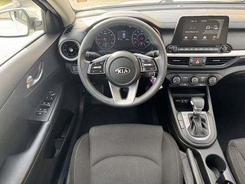 Certified 2021 Kia Forte LXS image 12