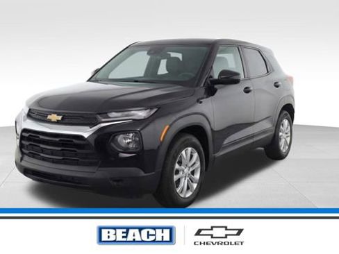 Used 2023 Chevrolet TrailBlazer LS image 1