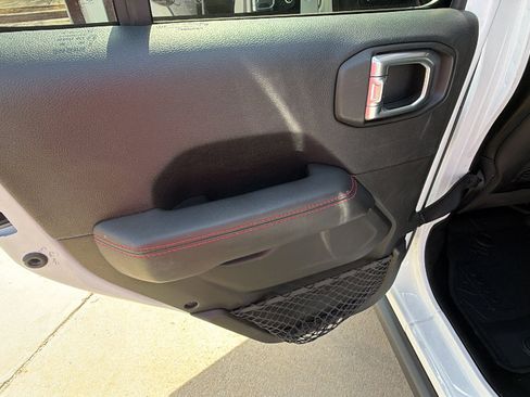 Used 2020 Jeep Gladiator Rubicon image 14