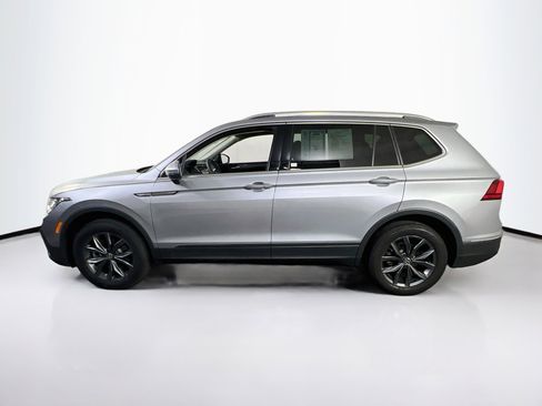 Used 2023 Volkswagen Tiguan SE AWD/4WD image 8