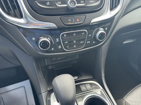 Used 2024 Chevrolet Equinox Premier AWD/4WD image 25
