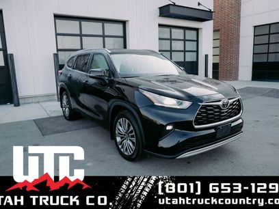 Used 2022 Toyota Highlander Platinum