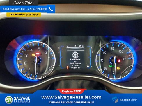 Used 2019 Chrysler Pacifica Touring FWD image 12