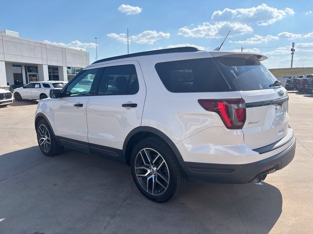 Used 2018 Ford Explorer Sport w/ Equipment Group 401A AWD/4WD image 5
