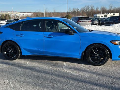 Used 2024 Honda Civic Sport image 3