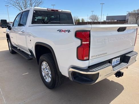 Used 2025 Chevrolet Silverado 2500 LTZ w/ LTZ Convenience Package image 4