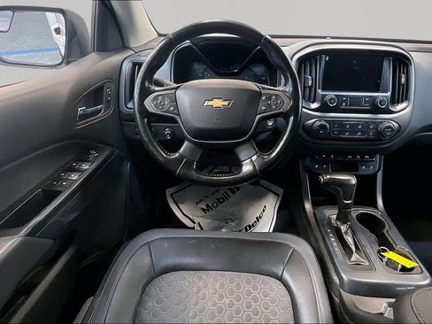 Used 2020 Chevrolet Colorado Z71 AWD/4WD image 10