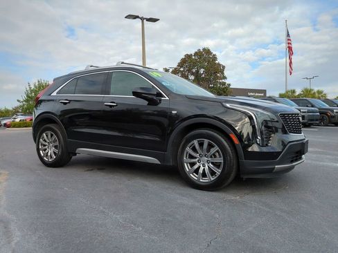 Used 2019 Cadillac XT4 Premium Luxury image 3