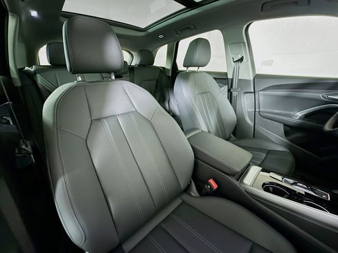 New 2025 Audi Q5 Premium image 28