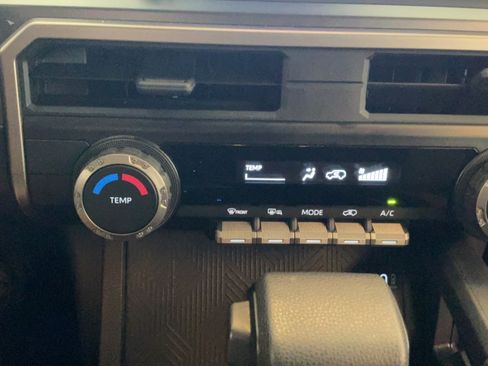 Certified 2025 Toyota 4Runner SR5 AWD/4WD image 13