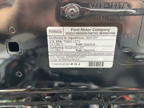 New 2025 Ford Maverick XL w/ Equipment Group 101A AWD/4WD image 30