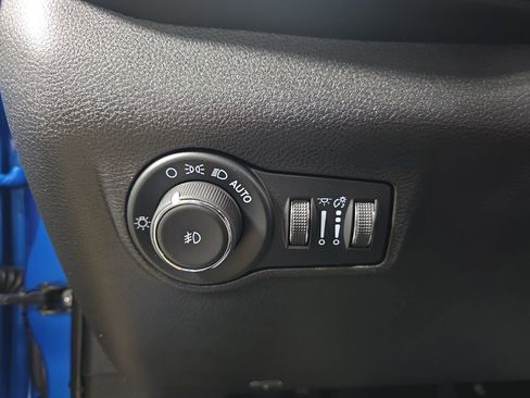 Used 2024 Jeep Compass Trailhawk w/ Trailhawk Convenience Group image 24