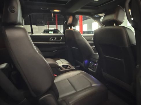 Used 2017 Ford Explorer Sport w/ Equipment Group 401A AWD/4WD image 26