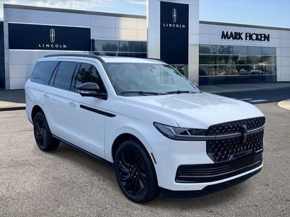 New 2027 Lincoln Navigator Reserve w/ Jet Appearance Package