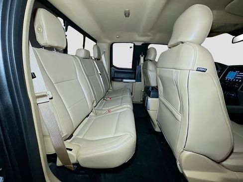Used 2017 Ford F150 Lariat AWD/4WD image 34