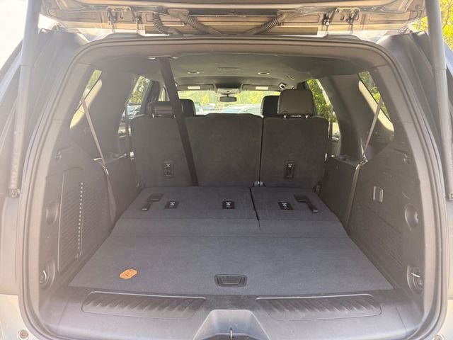 Used 2025 Chevrolet Tahoe LT AWD/4WD image 14