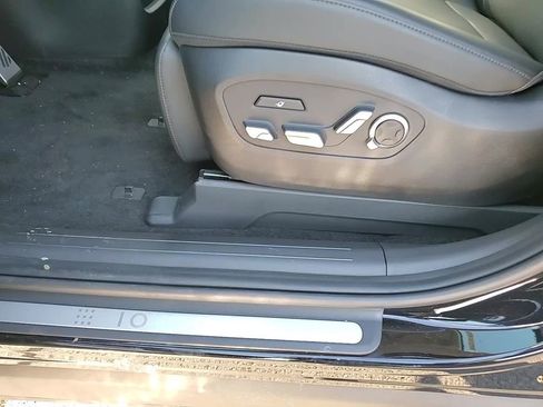 New 2026 Hyundai Ioniq 9 Calligraphy image 12