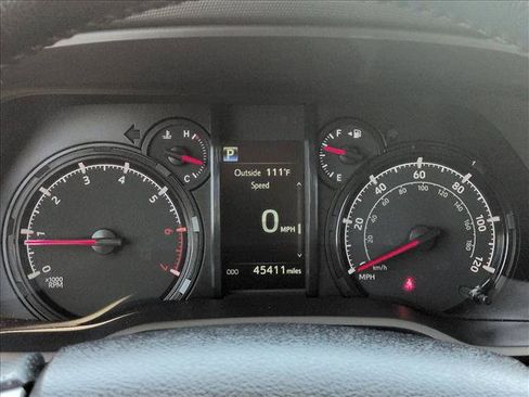 Used 2023 Toyota 4Runner SR5 Premium AWD/4WD image 15