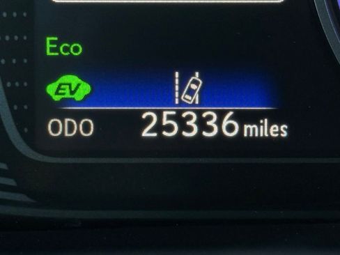 Certified 2024 Lexus UX 250h FWD image 4