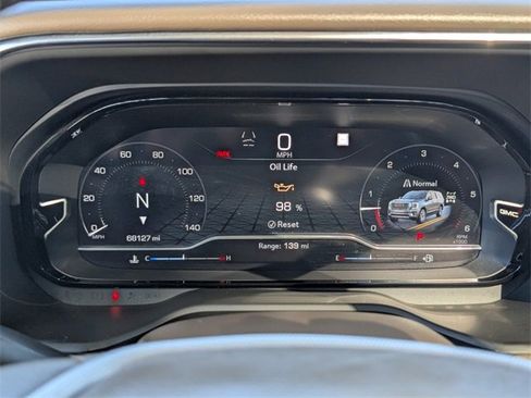 Used 2022 GMC Yukon Denali w/ Denali Premium Package image 22