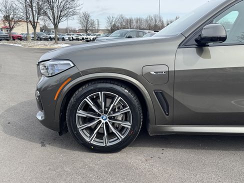 Used 2023 BMW X5 xDrive45e w/ Executive Package image 41