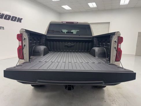 New 2026 Chevrolet Silverado 1500 Custom Trail Boss AWD/4WD image 28