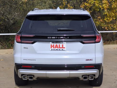 New 2026 GMC Acadia Denali w/ Super Cruise Package image 4