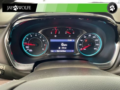 Used 2024 Chevrolet Traverse LT FWD image 14