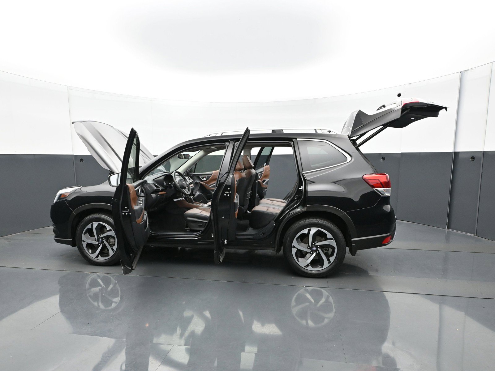 Used 2023 Subaru Forester Touring AWD/4WD image 40