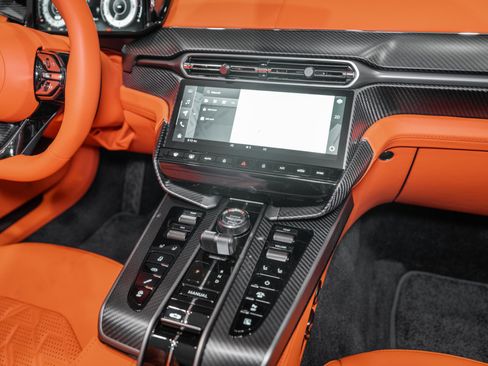 New 2026 Aston Martin Vanquish Convertible image 25