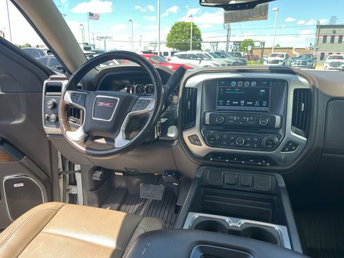 Used 2018 GMC Sierra 1500 SLT w/ SLT Premium Package AWD/4WD image 37