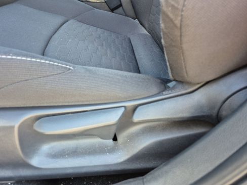 Used 2021 Toyota Corolla SE w/ Carpet Mat Package (TMS) FWD image 13