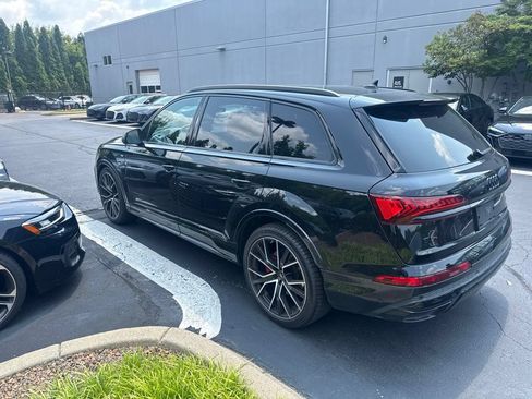 Used 2024 Audi Q7 3.0T Prestige AWD/4WD image 3