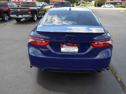 Used 2023 Toyota Camry SE image 4