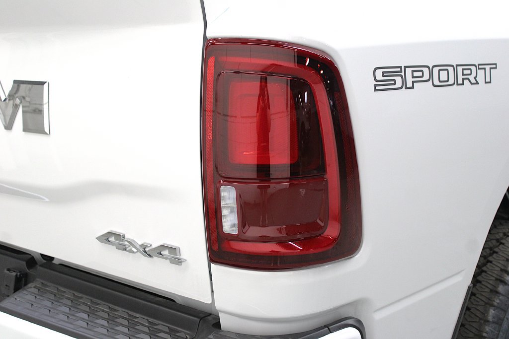 New 2026 RAM 2500 Big Horn AWD/4WD image 46