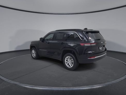 New 2026 Jeep Grand Cherokee Laredo AWD/4WD image 11