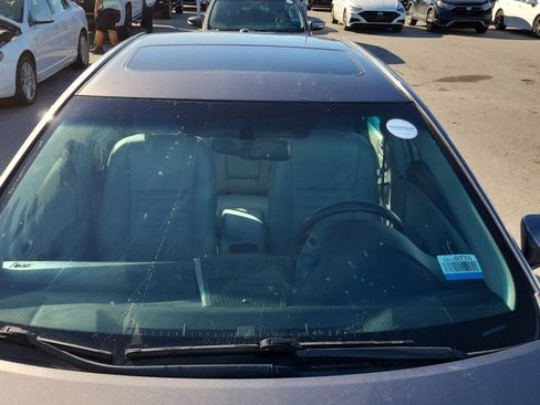 Used 2016 Toyota Camry XLE image 19