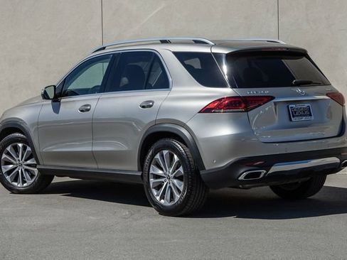 Used 2022 Mercedes-Benz GLE 350 4MATIC image 3