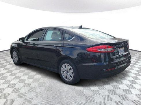 Used 2020 Ford Fusion S image 3