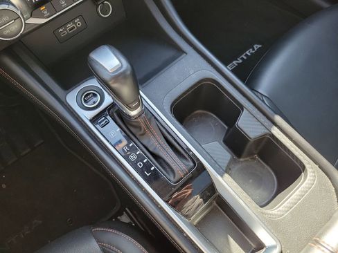 Used 2023 Nissan Sentra SR w/ SR Premium Package image 32