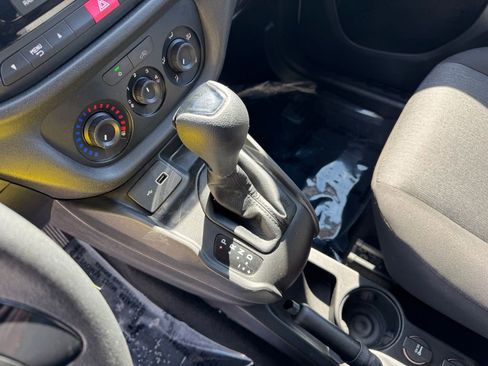 Used 2022 RAM ProMaster City Tradesman image 14