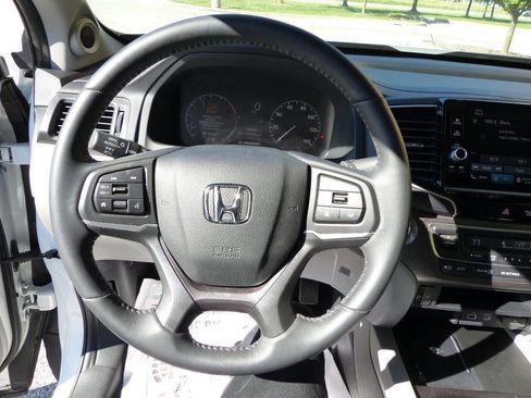 Used 2025 Honda Ridgeline RTL image 27