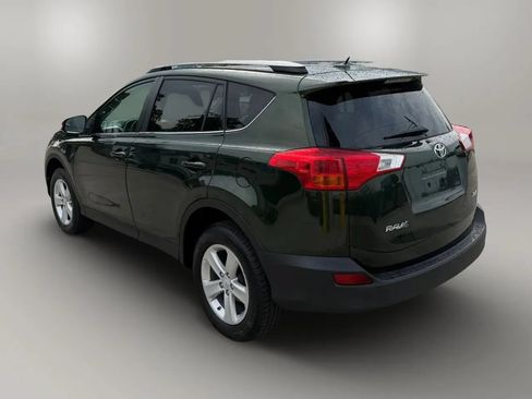 Used 2013 Toyota RAV4 XLE FWD image 5
