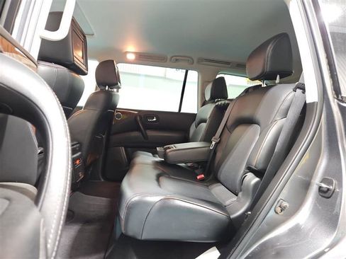 Used 2017 Nissan Armada Platinum image 11