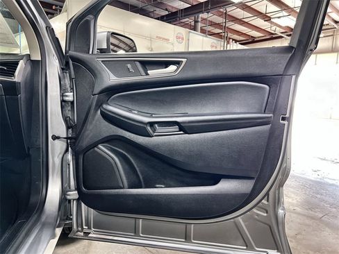 Used 2024 Ford Edge SEL image 31