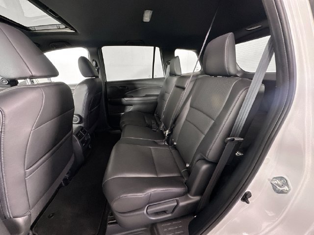 Used 2023 Honda Passport EX-L image 25