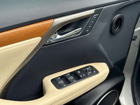 Certified 2022 Lexus RX 350 FWD w/ Premium Package image 20