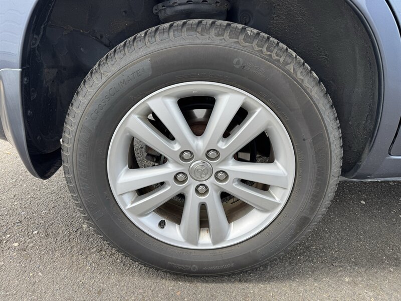 Used 2006 Toyota Highlander Limited AWD/4WD image 8
